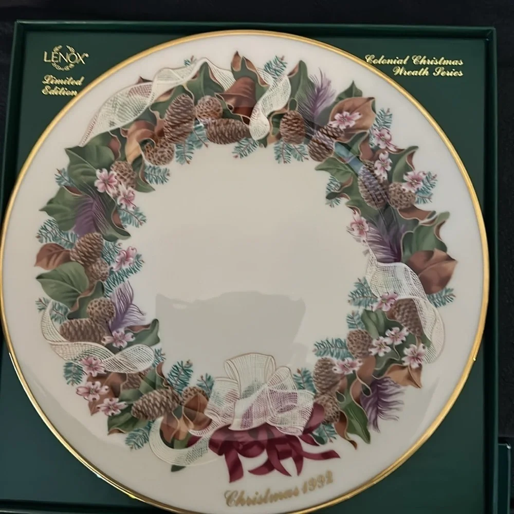 Lenox 1992 Colonial Christmas Wreath Plate North Carolina #12 in Series